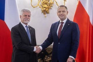 Rusko je hlavní hrozba pro evropskou bezpečnost, řekl Pavel po boku Nawrockého - Novinky